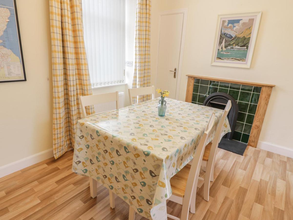 27-29 St Marys Place Kirkcudbright Bagian luar foto
